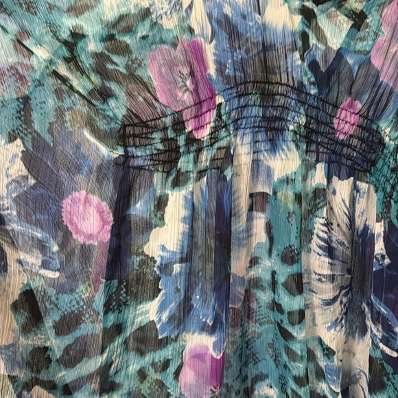 Beach Cover Up - Picture 2 of 3